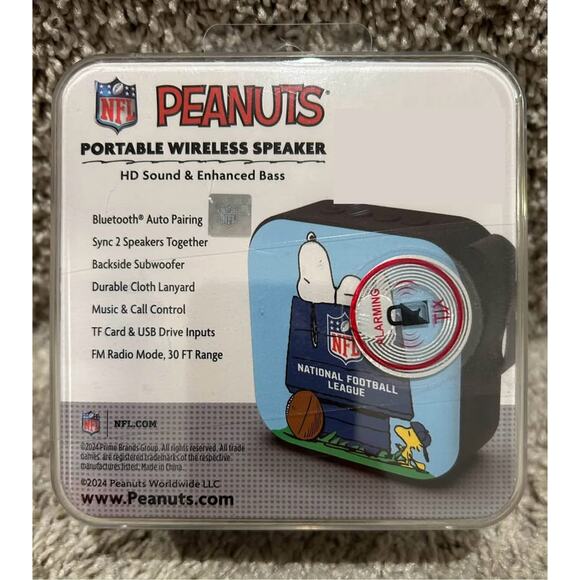Peanuts Snoopy Cleveland Browns Portable Wireless Speaker - BRAND NEW - Picture 6 of 6